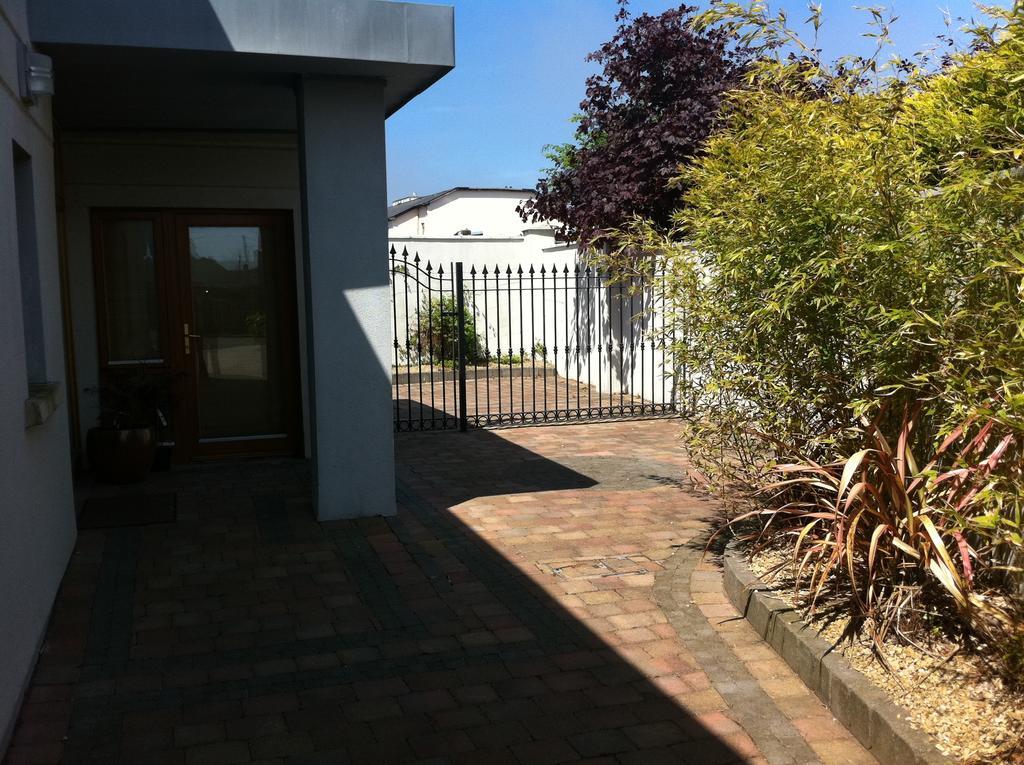 Bearlough Self Catering Holiday Home Рослэр Номер фото